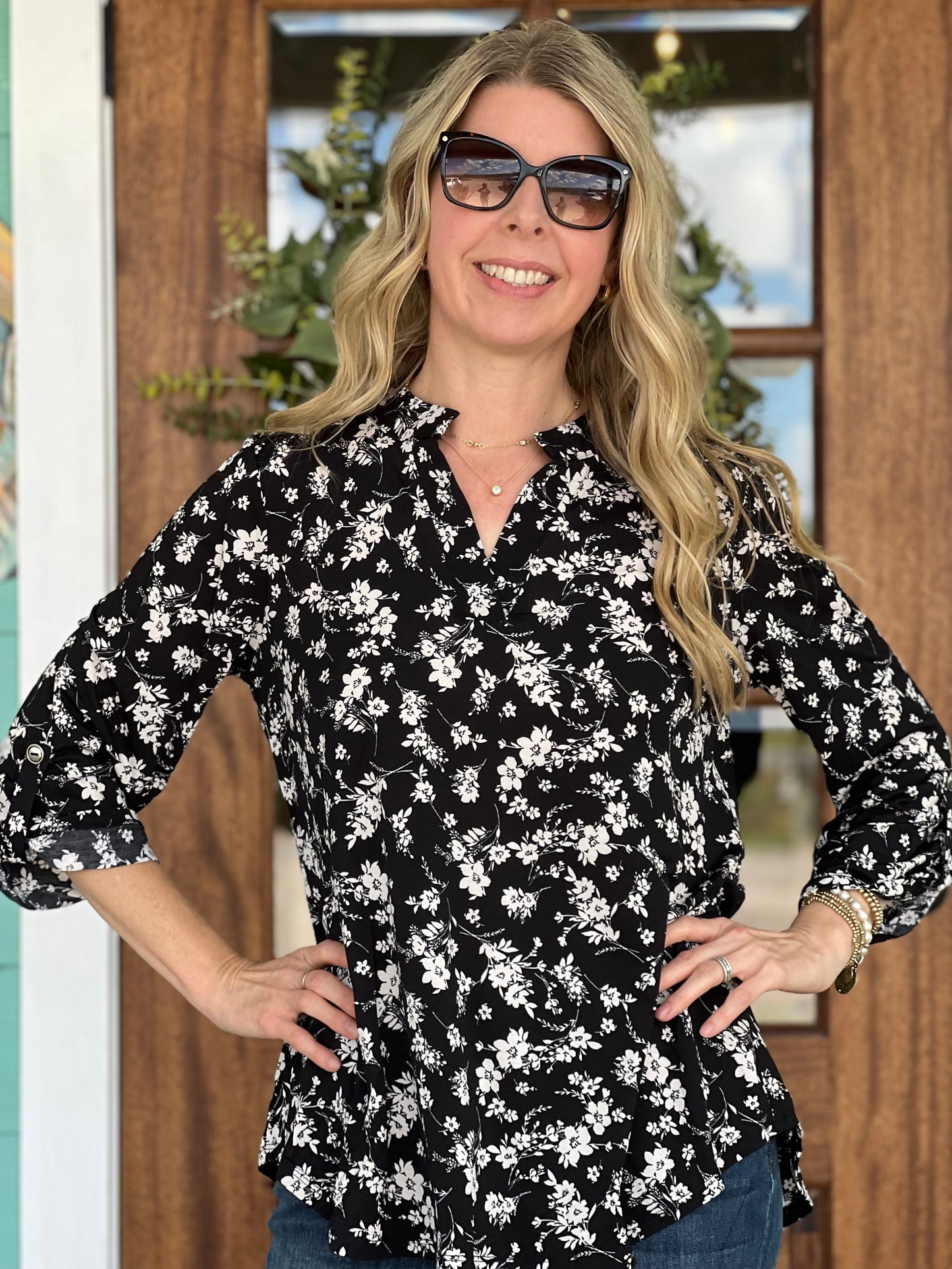 Lizzie Black & Ivory Floral 3/4 Sleeve Top