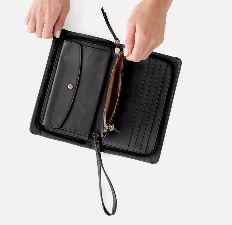 Hobo Evolve Wristlet- Black