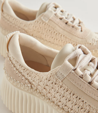 Dolce Vita Dolen Sneakers in Sandstone