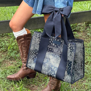 CaseMate Jelly Tote - Navy Bandana Bow