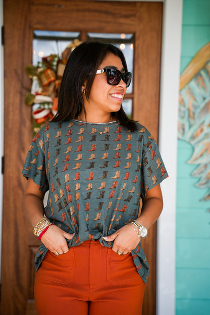 Layerz Vintage Boots Basic Tee