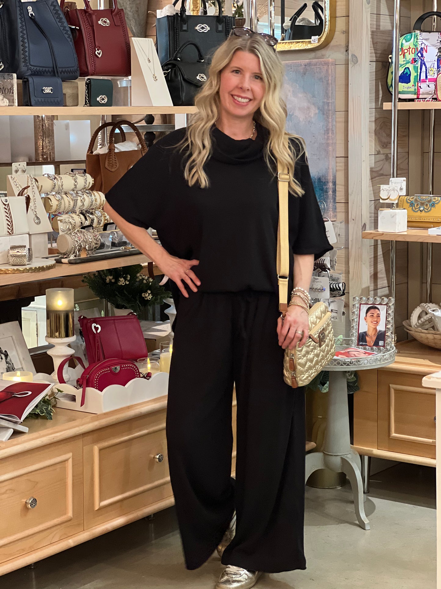 Villa Chic Set in Black