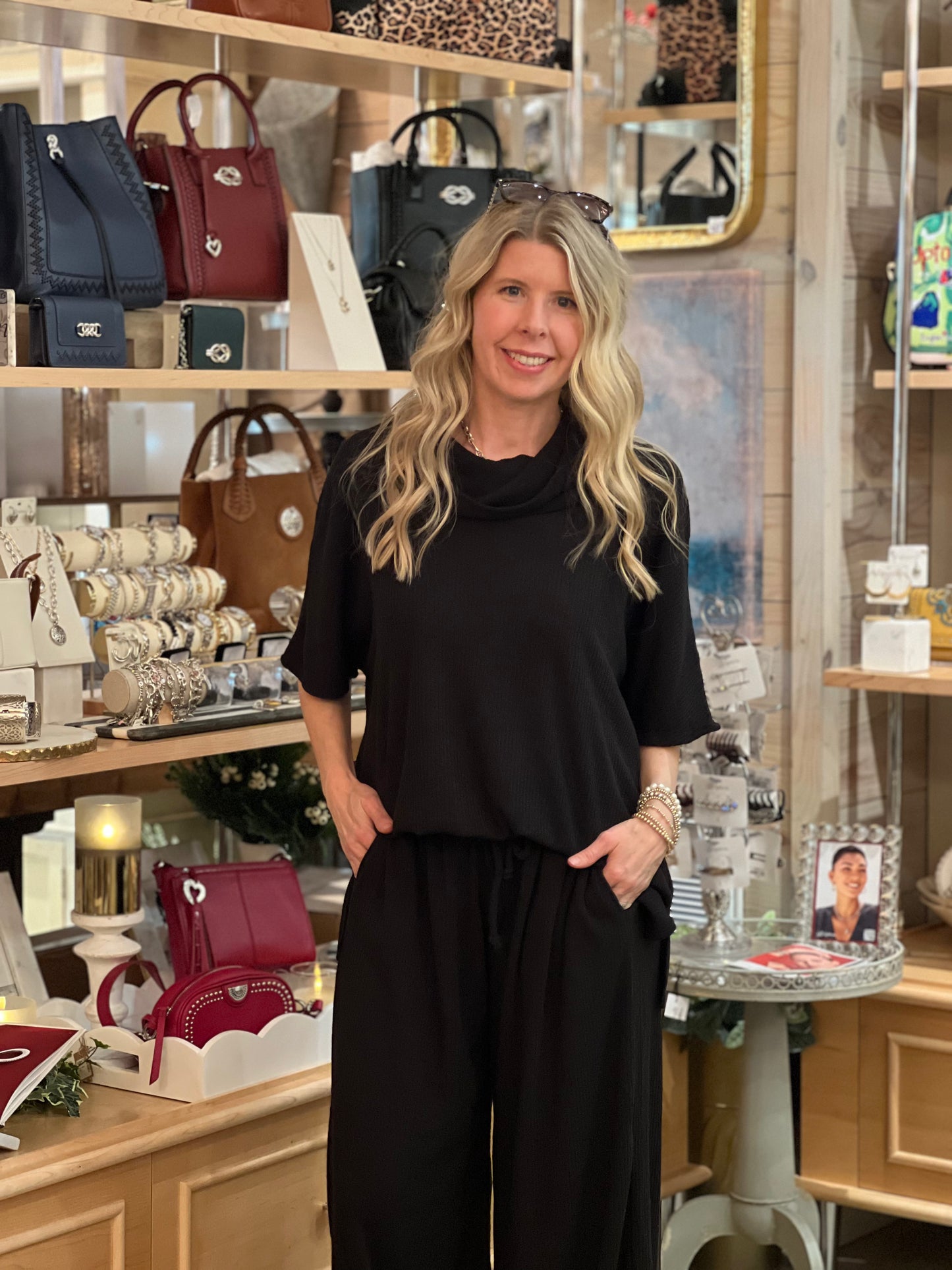 Villa Chic Set in Black