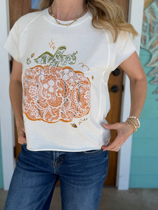 Vanilla Lace Pumpkin Edgy Tee