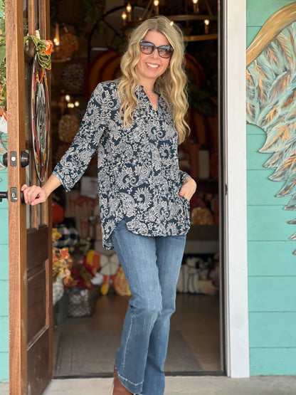 Lizzy Midnight Teal Pattern 3/4 Sleeve Top