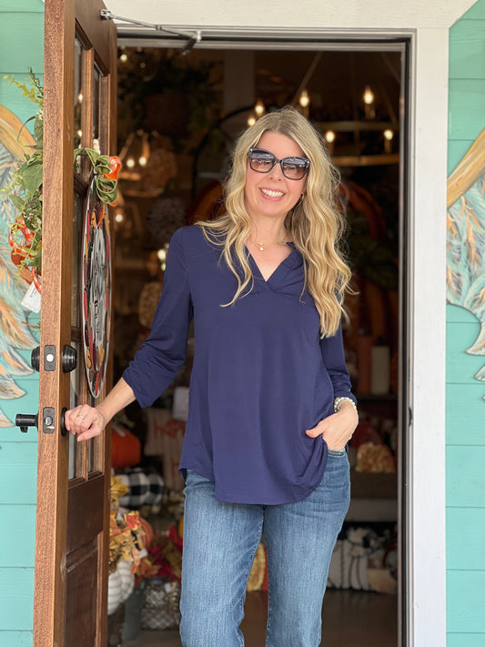 Lizzy Navy 3/4 Sleeve Top