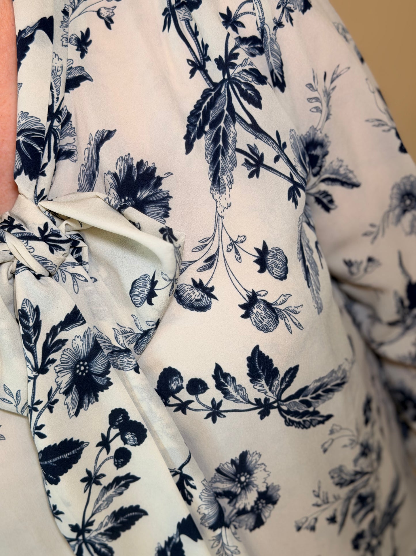 Blue Romantic Toile Print Blouse