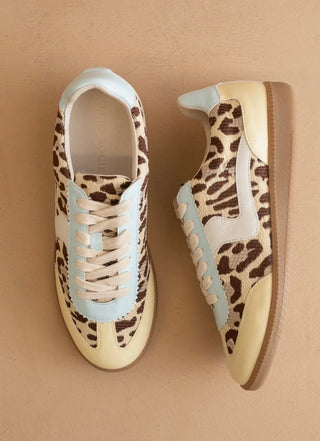 Oasis Society Kyla Leopard Sneakers