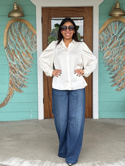 Off White 3/4 Sleeve Blouse Medium