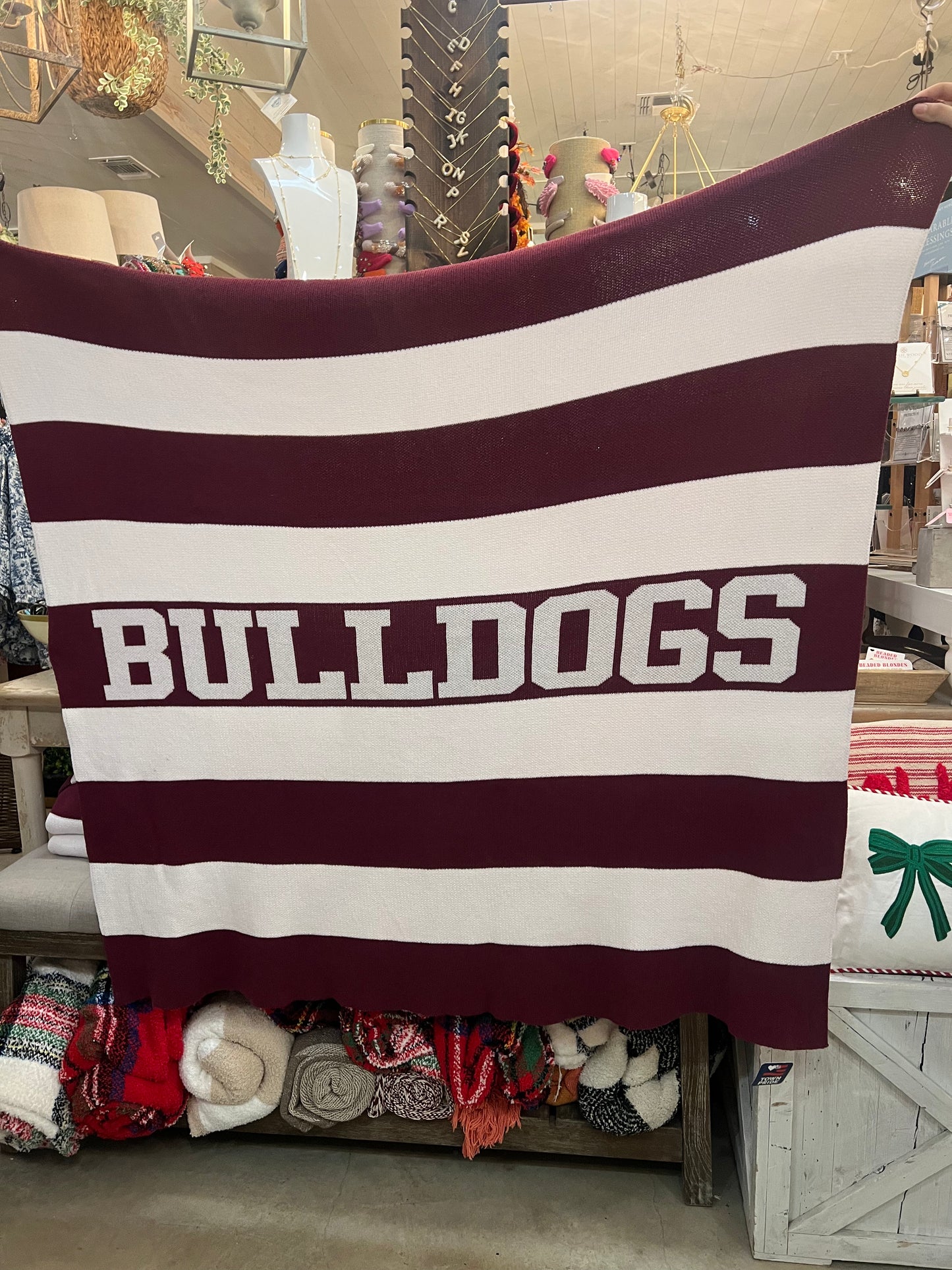 Bulldogs Knit Throw