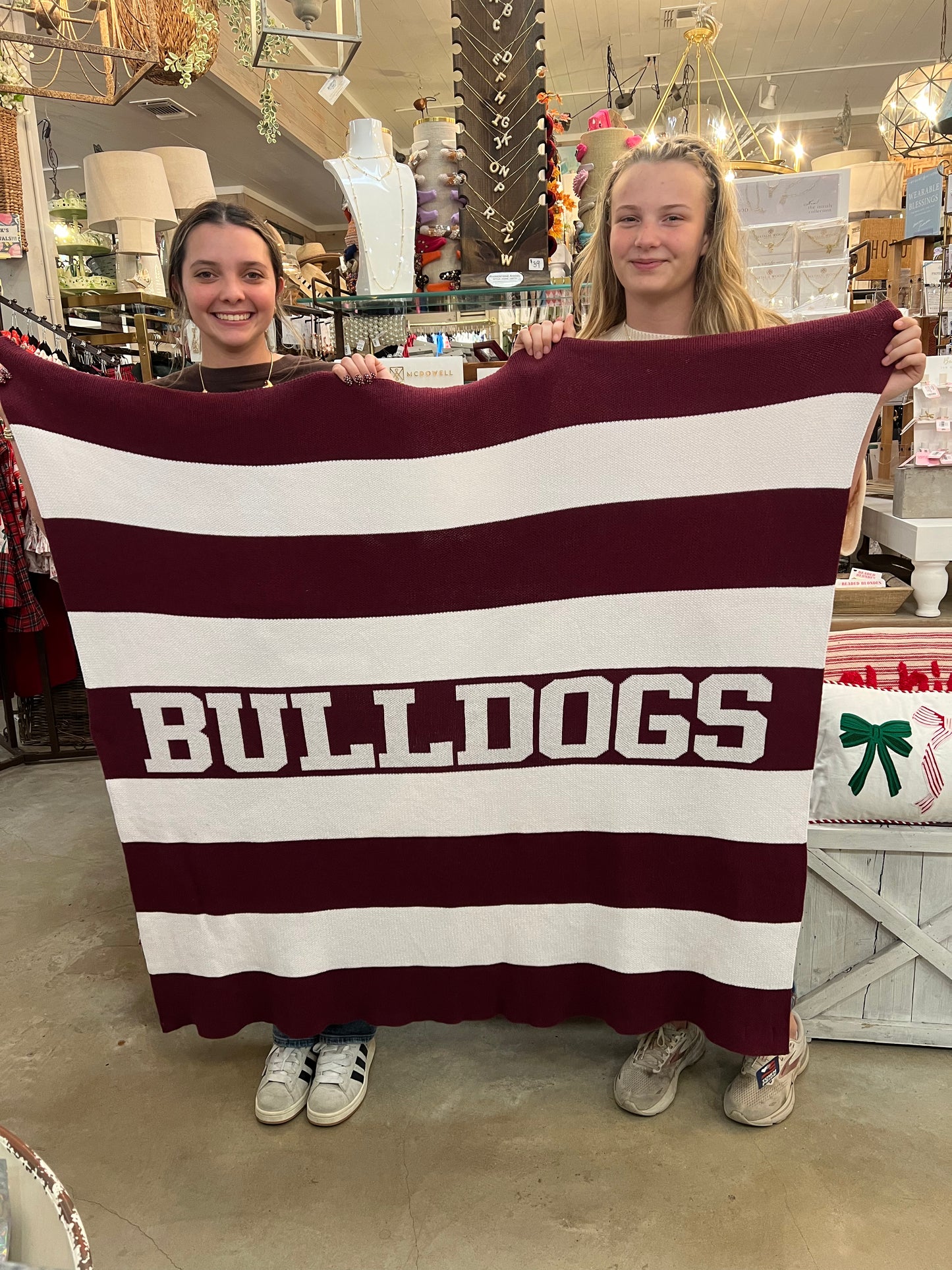 Bulldogs Knit Throw