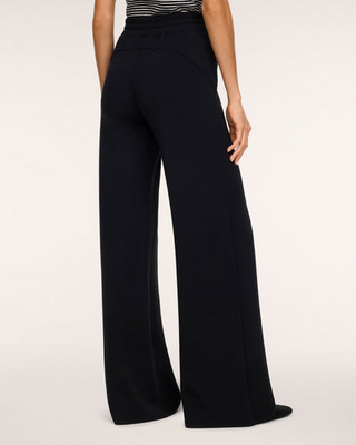 Spanx Air Essentials Wide Leg in Black Petite
