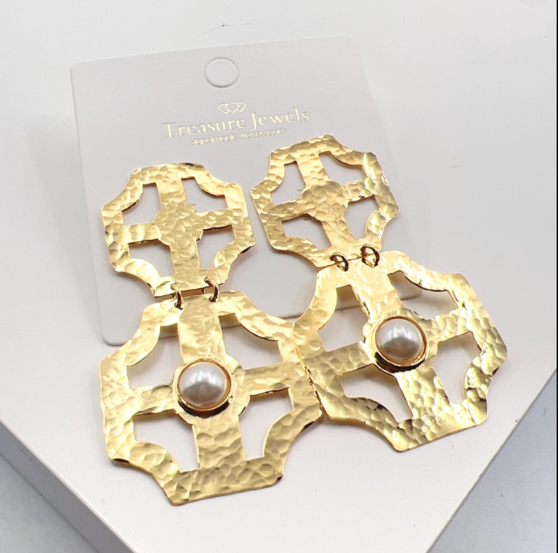 Treasure Jewels Stacey Pearl Earrings