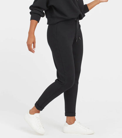 Spanx Air Essentials Tapered Pant in Black