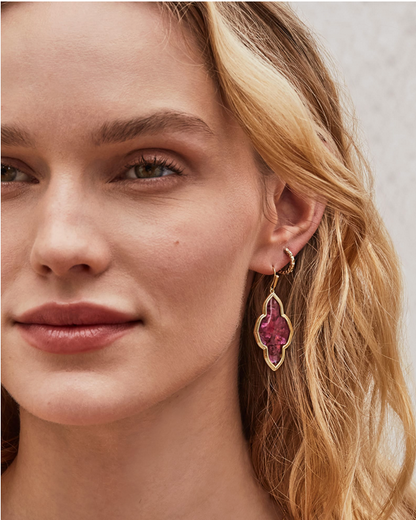 Kendra Scott FRMD ABBIE DROP EAR GOLD BURGUNDY ILLSN