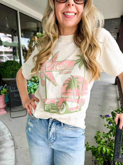 Malibu Hotel Pink Classic Car Comfort Tee