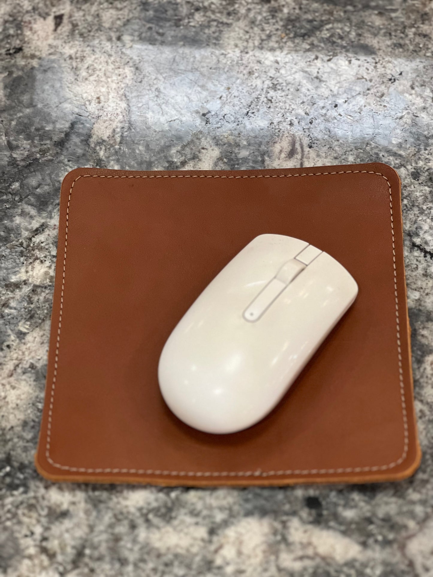 JH #1418 Mousepad Blonde Leather