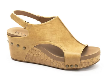 Corkys Carley Wedge in Caramel