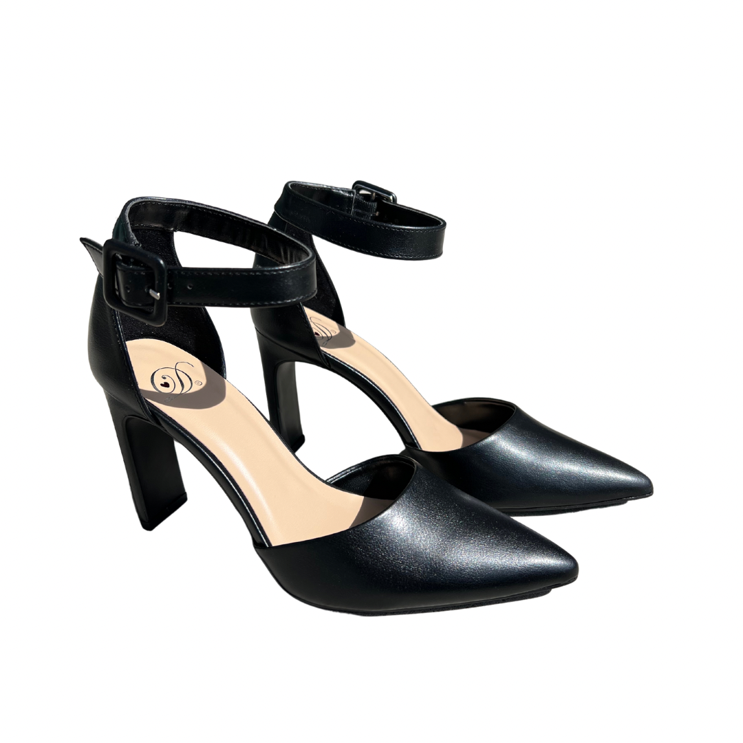 Usage Black Heel w/Strap